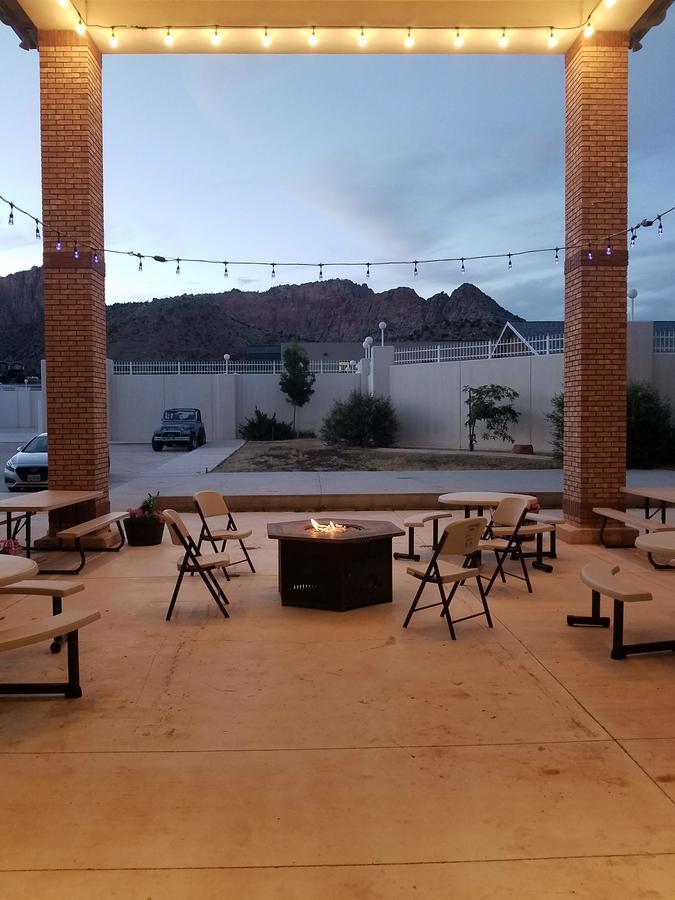 Zion'S Most Wanted Hotel Hildale 외부 사진